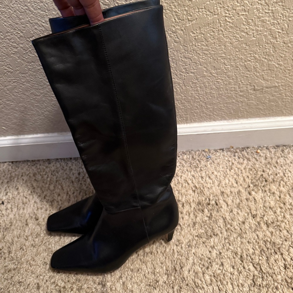 Reformation - Picture 13 of 16